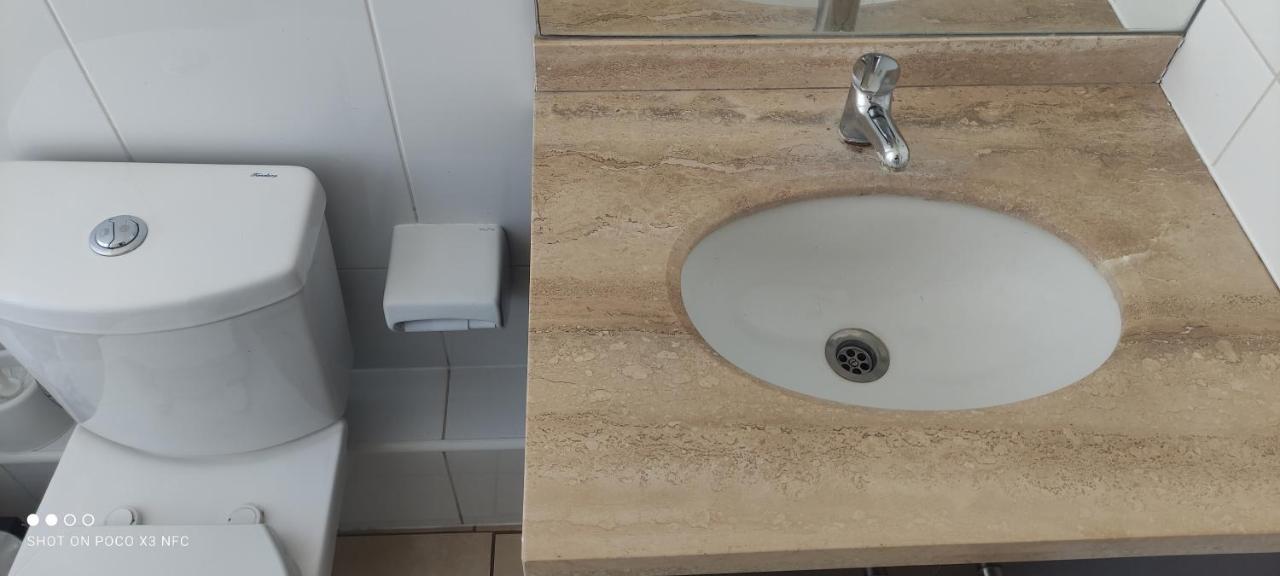 Habitacion Privada Valparaiso Depto Compartido エクステリア 写真
